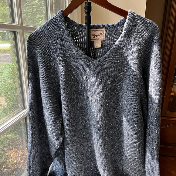 Woolrich Chunky All-Wool V-Neck Sweater EUC - Picture 1 of 4